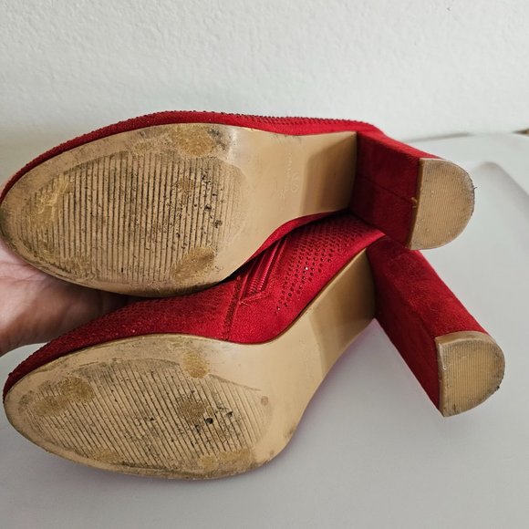 7 1/2 Red sparkly boots - Picture 2 of 6